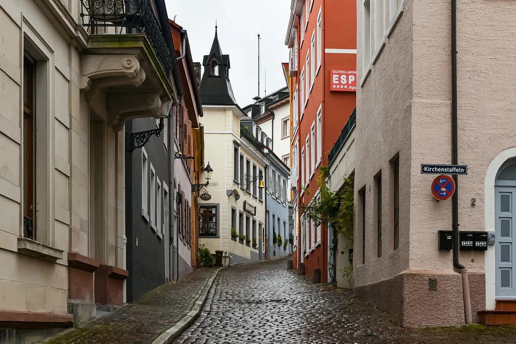Brauhaus Baden-Baden: Country Inn Guide for Neuweier