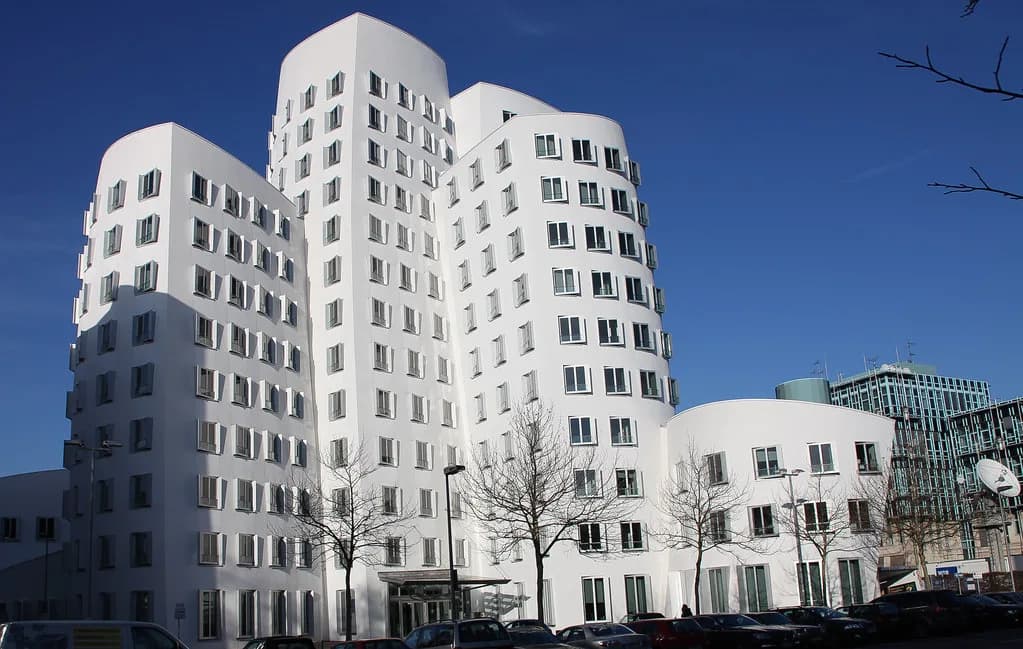 Altbier: What It Is and How to Drink It in Düsseldorf