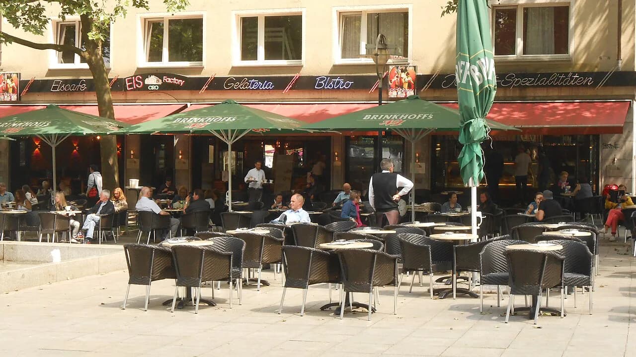 Ice Cream in Dortmund: Eiscafés and What to Order