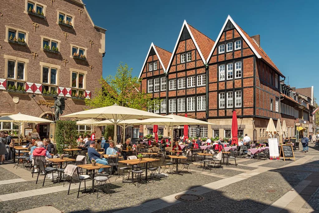 Ice Cream in Münster: Eiscafés Worth a Stop
