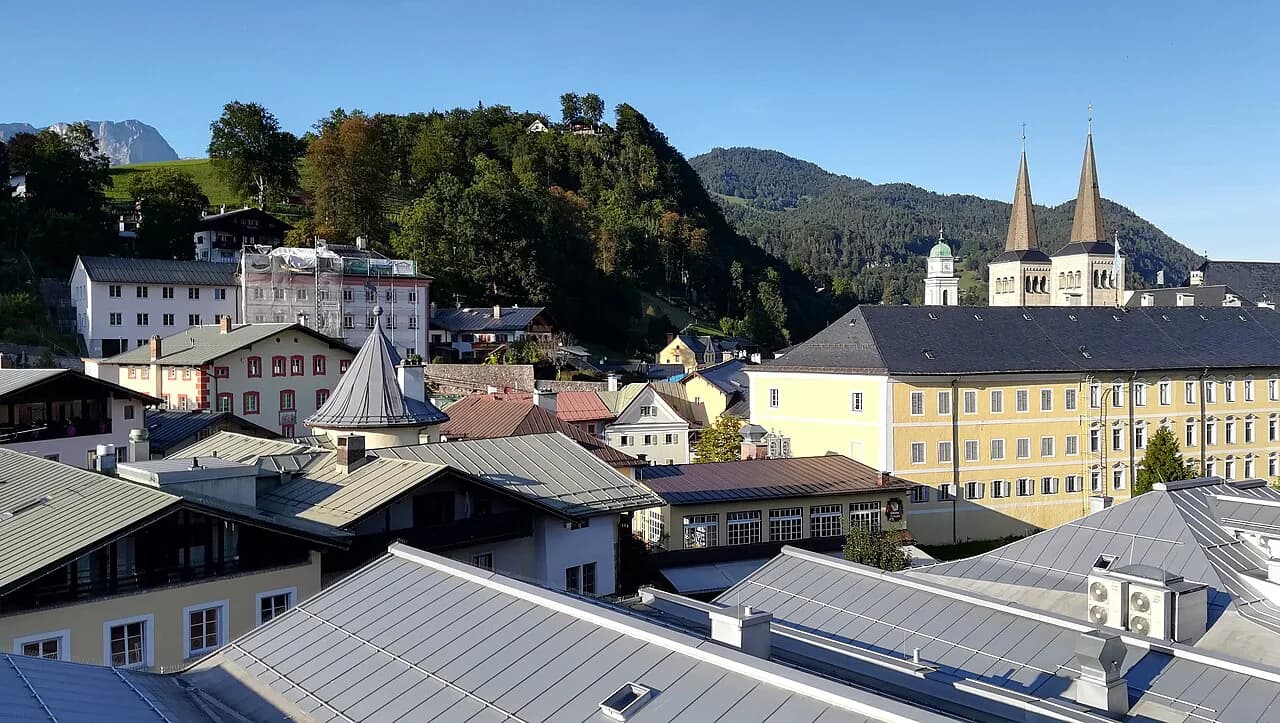 Street Food in Berchtesgaden: Imbiss Stands and Snacks