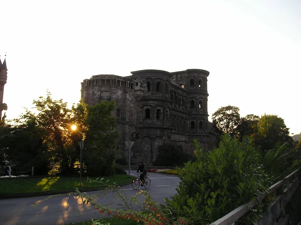 Viez in Trier: What This Apple Cider Is and How to Drink