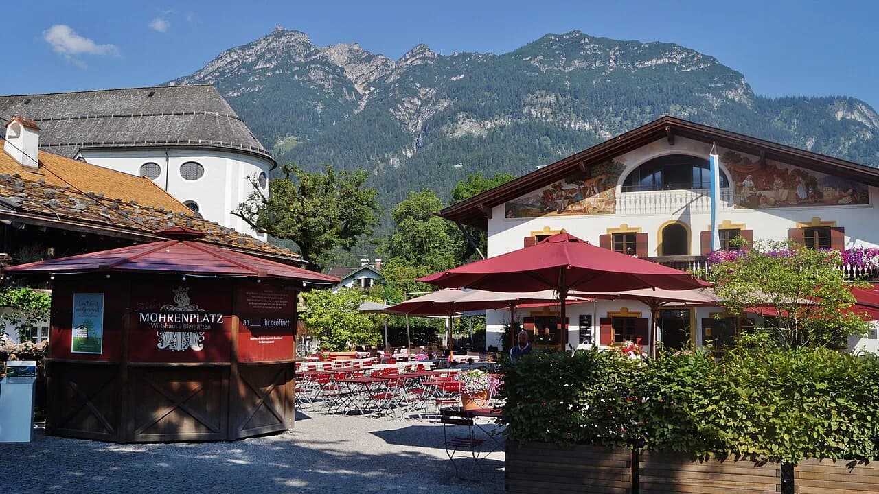 Biergarten Garmisch-Partenkirchen: Where to Sit & Order
