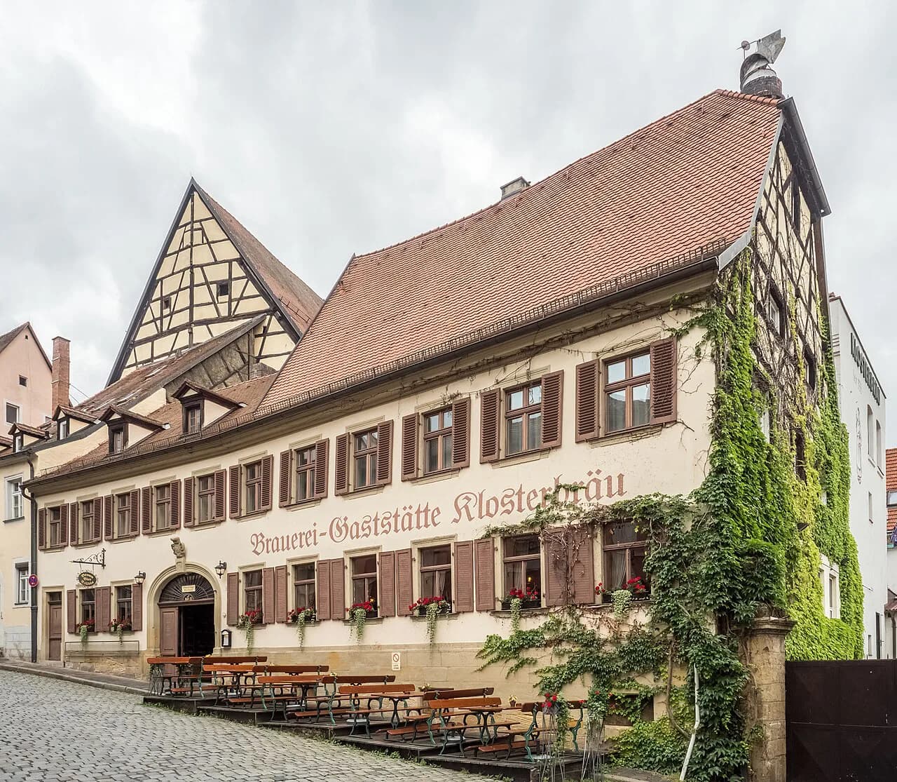 Brauhaus Bamberg: Brewery Taverns and Beer Cellars