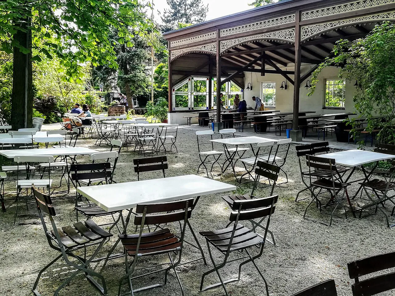 The shaded Wilde Rose Keller beer garden on the Stephansberg, Bamberg.