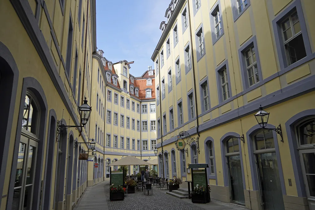 The courtyard passage of Barthels Hof, Leipzig.