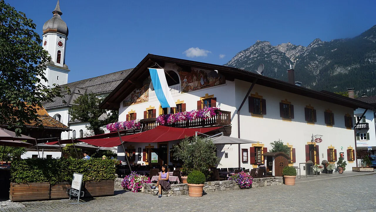 Inn and beer garden on Mohrenplatz, Garmisch.