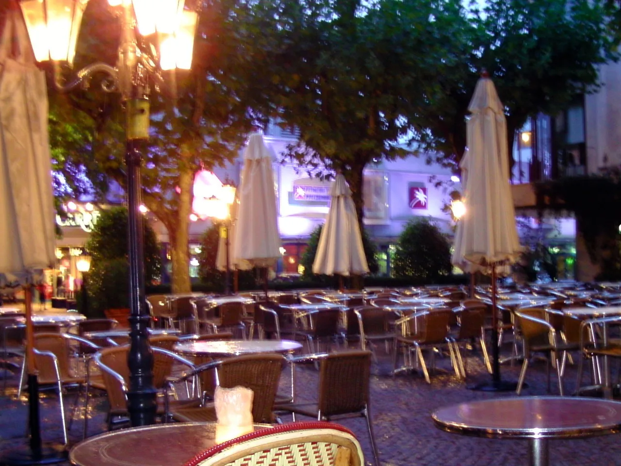 Café Rossi's outdoor terrace in the evening, Heidelberg.