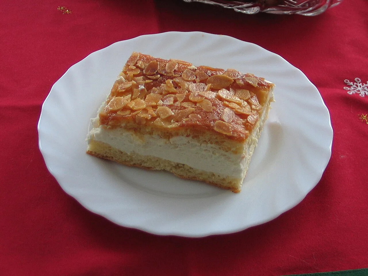 A slice of Bienenstich cake.