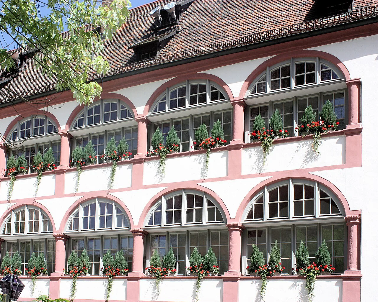 Arched windows on the Bischofshof facade, Regensburg.