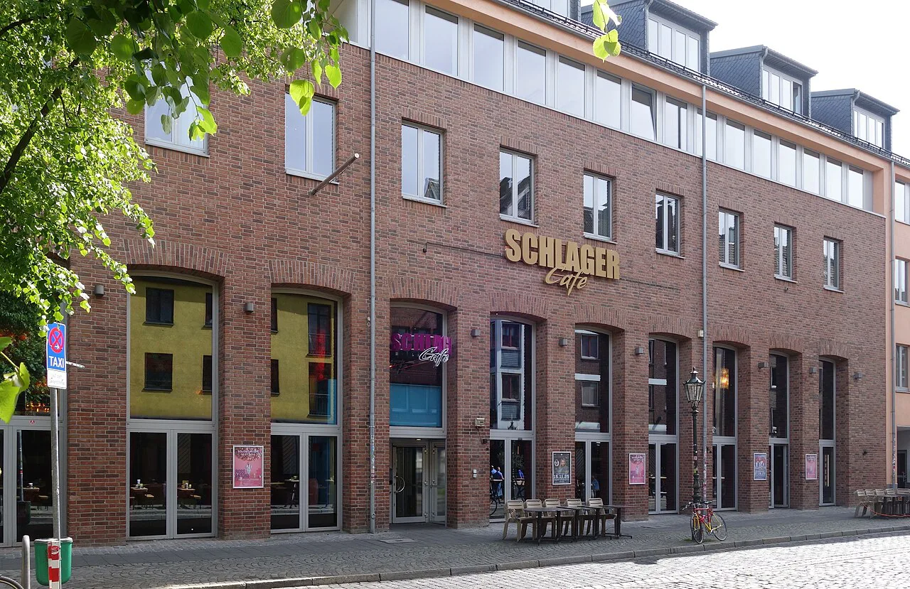Schlager Café on Ratinger Straße in Düsseldorf's Altstadt.