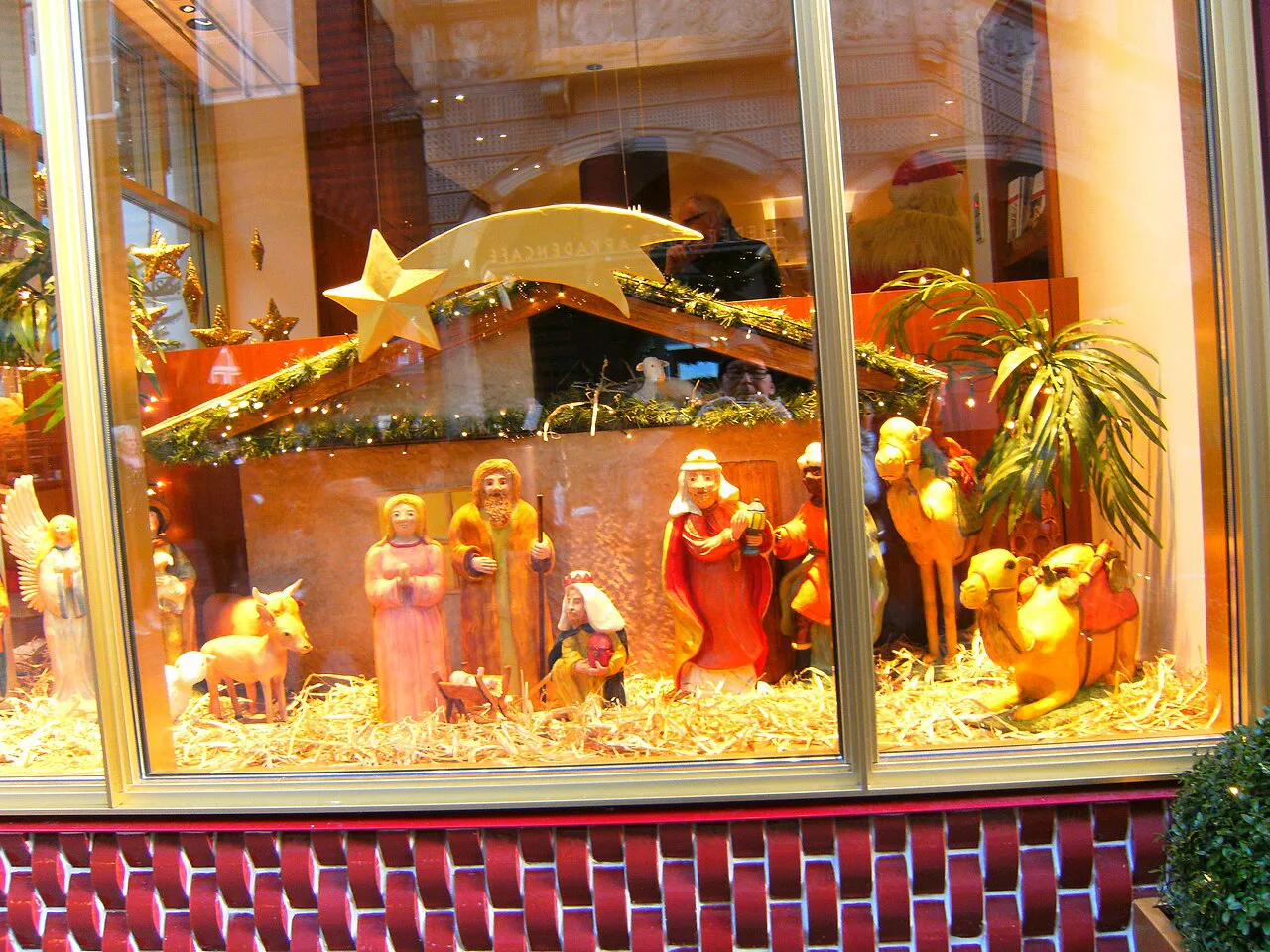 A Christmas window display at Café Niederegger, Lübeck.