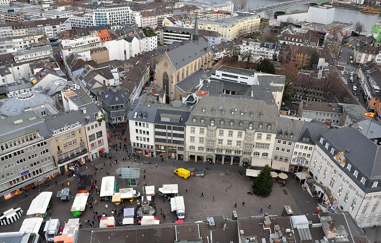 Aerial view of the Marktplatz with the Old Town Hall and market stalls, Bonn.