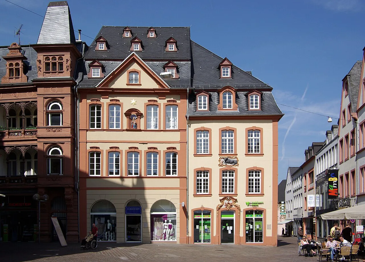 Baroque buildings and a Gasthaus on Fleischstraße, Trier.