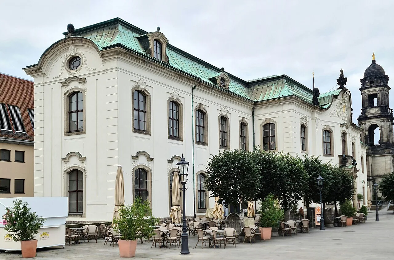 Café terrace in front of the Sekundogenitur on Brühl's Terrace, Dresden.