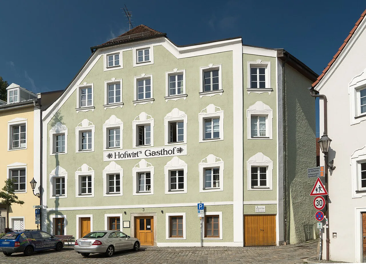 Hofwirt inn on the Marktplatz in the Hals district of Passau.