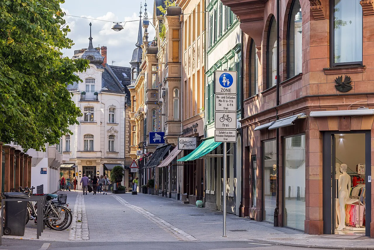 Historic buildings along the pedestrianized Mühlgasse, Wiesbaden.