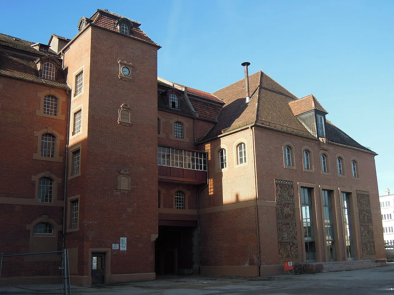 The old and new brewhouses of the Tucher brewery on Schillerstraße, Nuremberg.