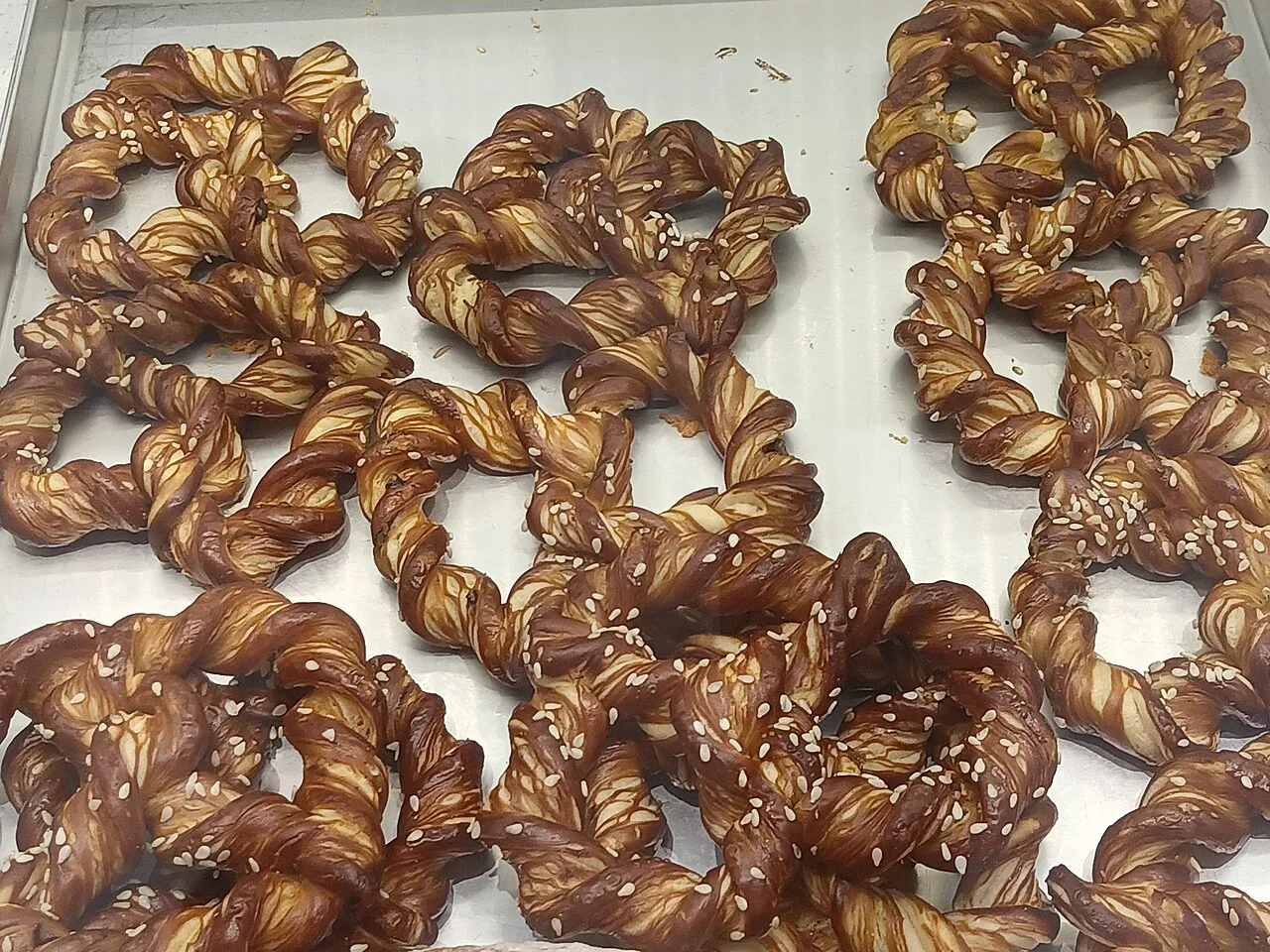 A tray of twisted pretzel bows.