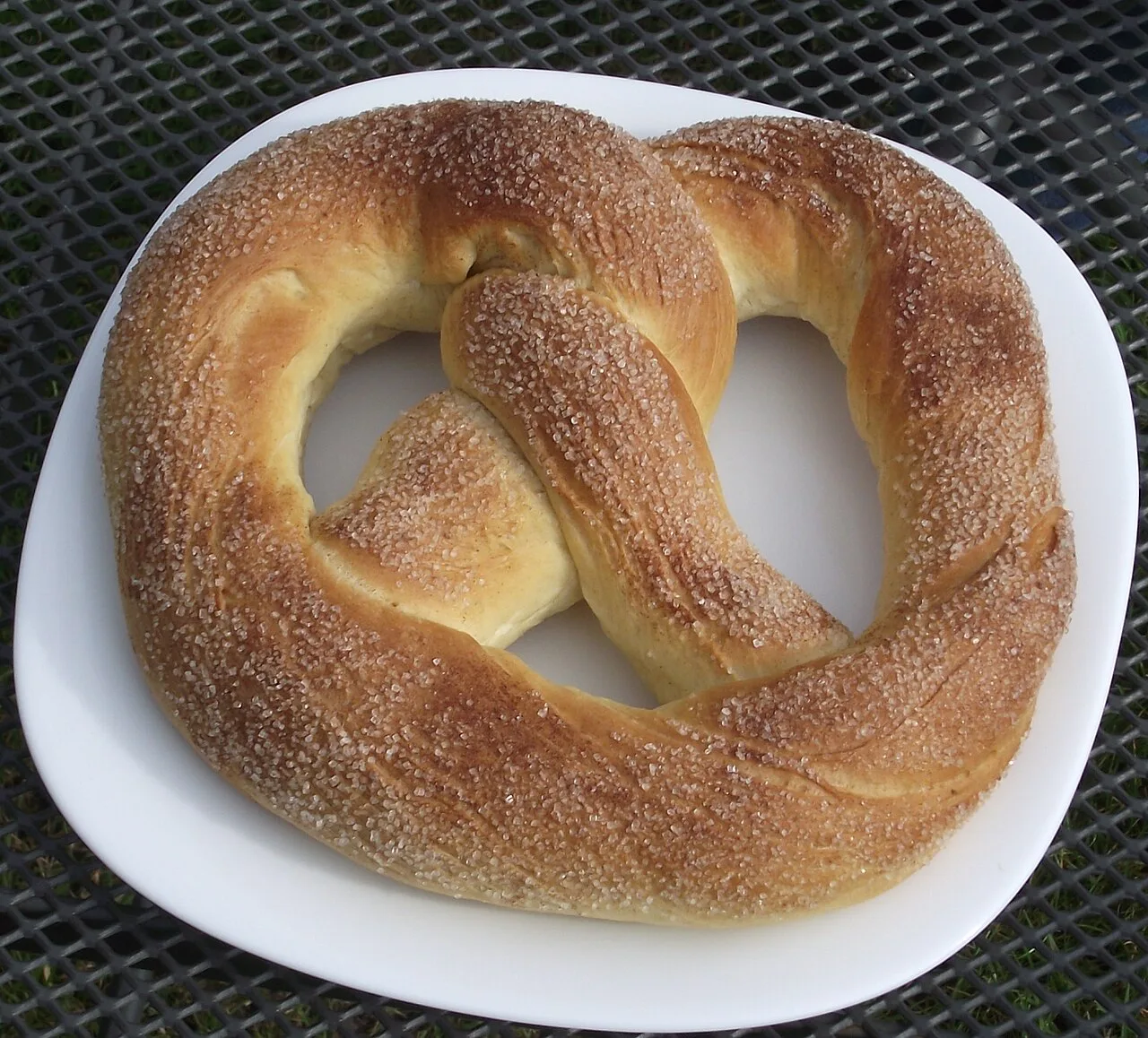 A sweet yeast-dough Maundy Thursday pretzel from a Mühlhausen bakery.