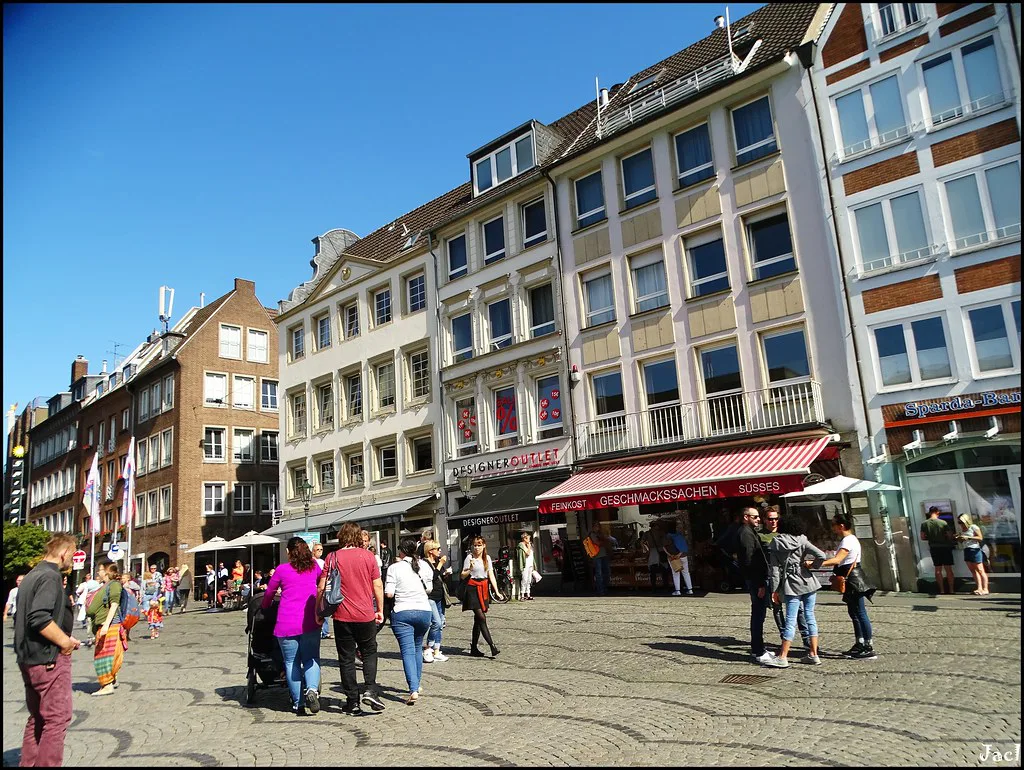 Shops and old-town buildings around the Marktplatz, Düsseldorf.