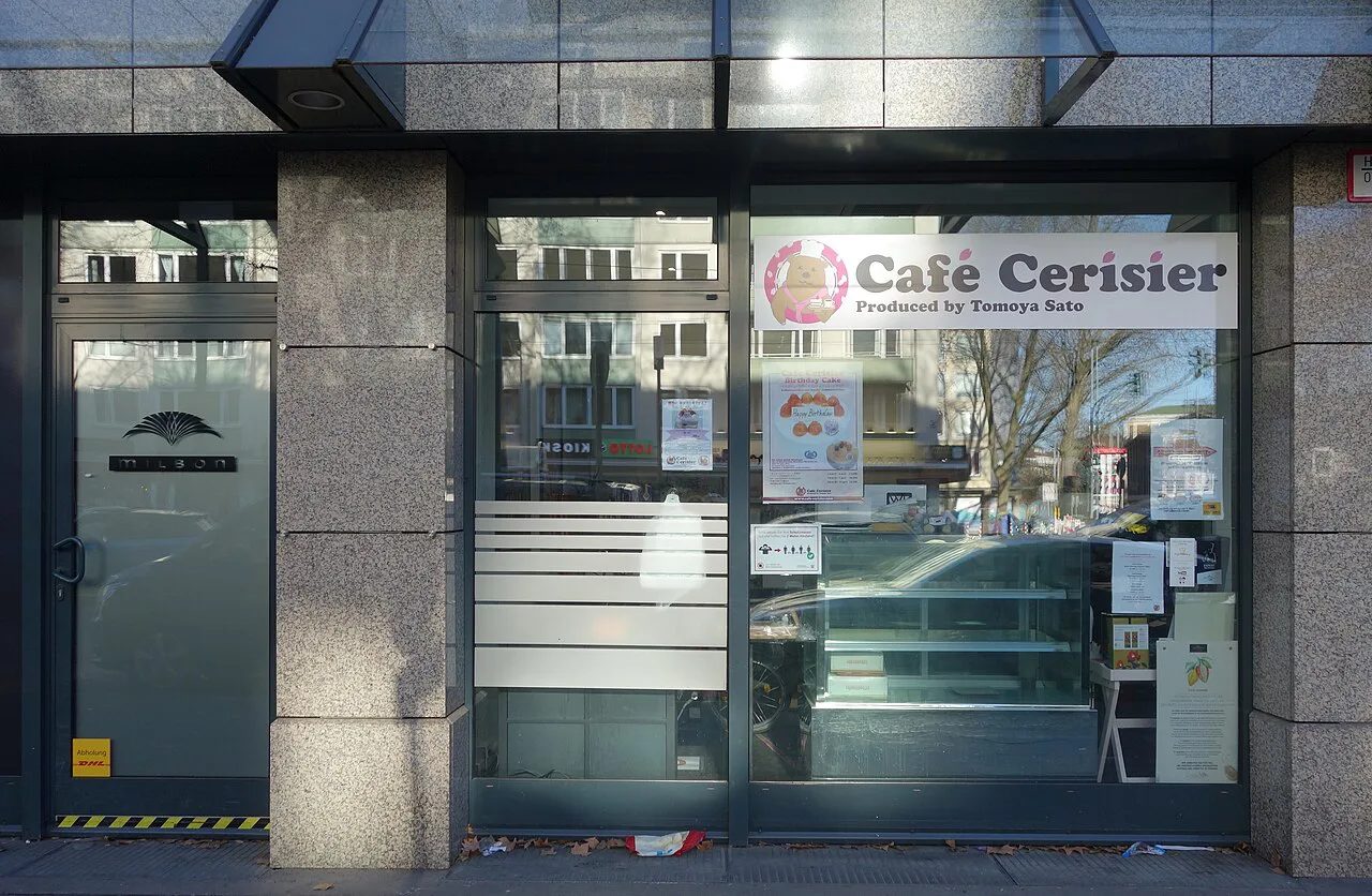 Café Cerisier on Immermannstraße in Düsseldorf's Japanese quarter.