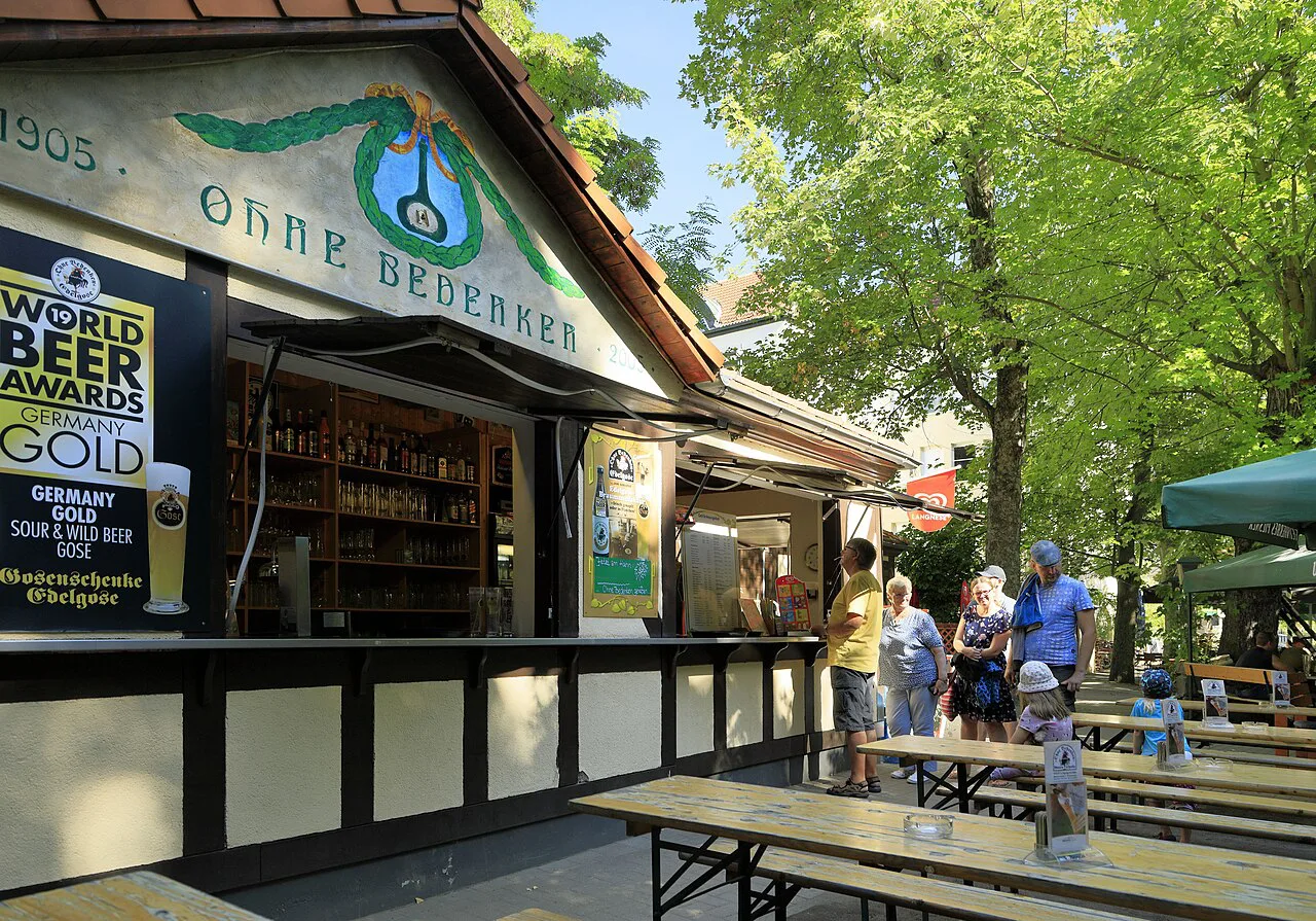 The serving hatch of the Gosenschenke Ohne Bedenken beer garden, Leipzig.