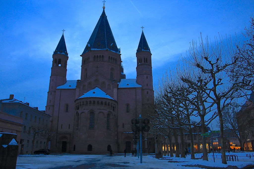 Mainz Cathedral at dusk in winter, Mainz.