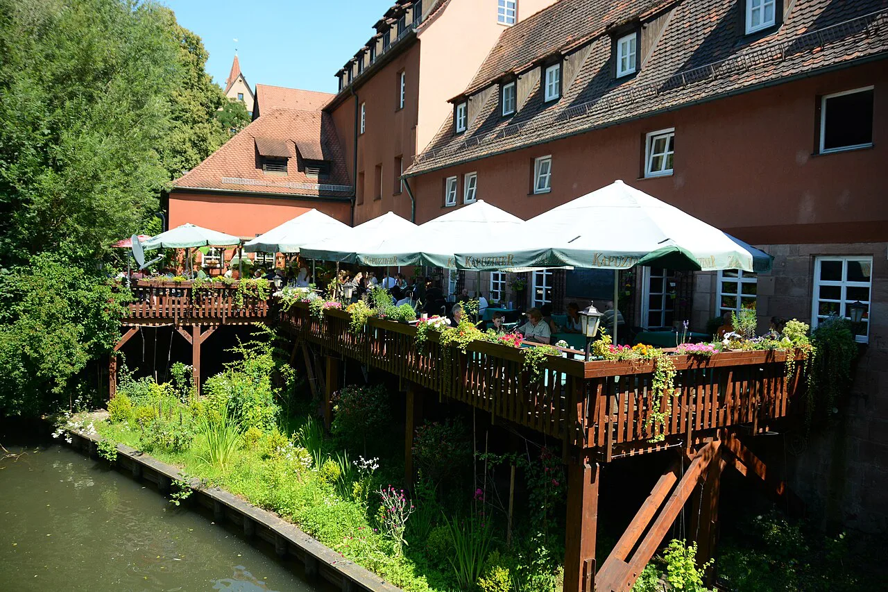 Café Satzinger Mühle by the Wöhrder See in Nuremberg.