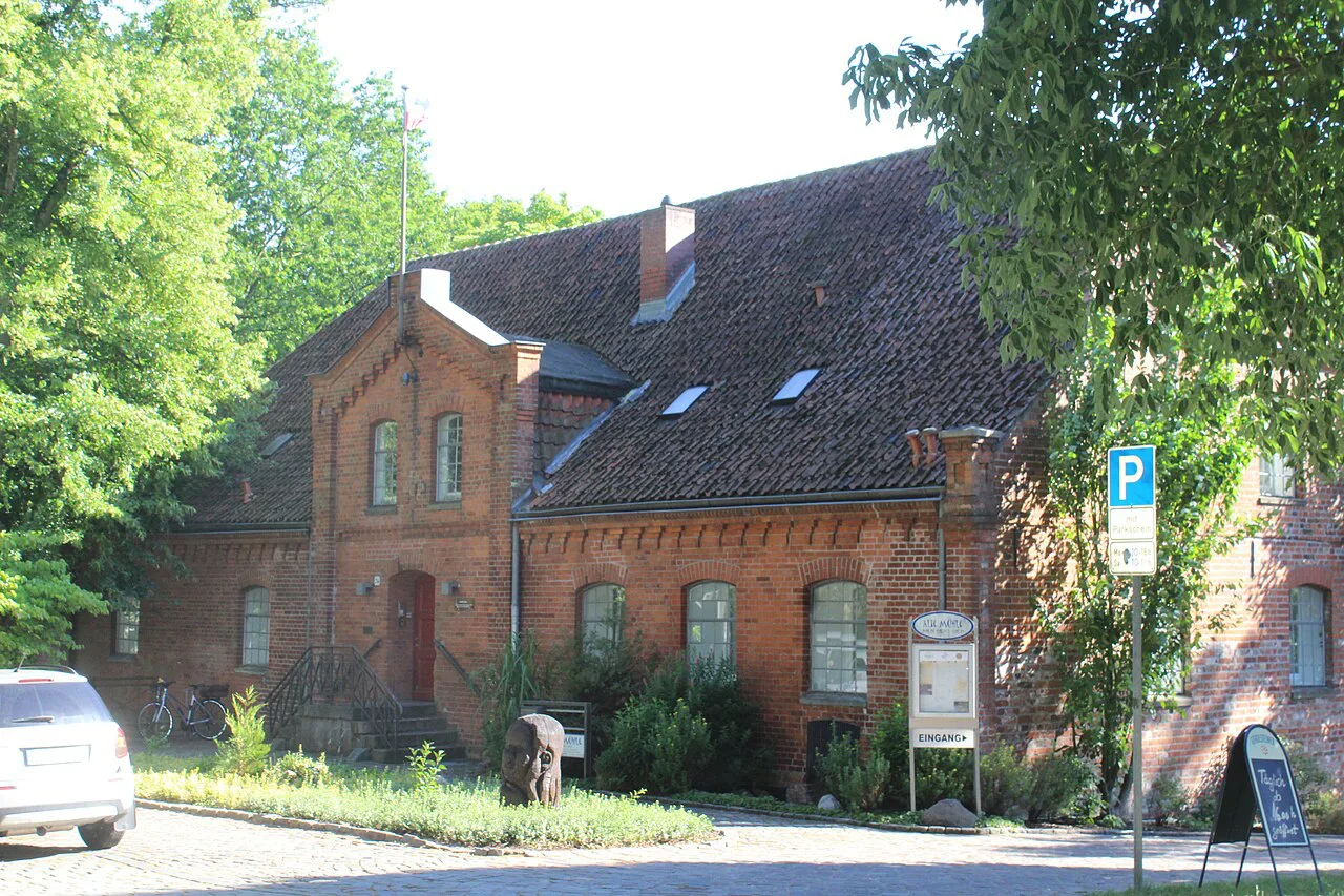 The brick building of the restaurant Alte Mühle, Lübeck.